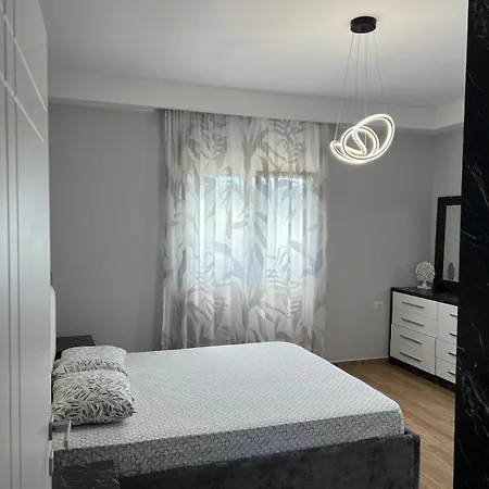 Casa vacanze Comfortable 2-bedroom Near Tirana Airport Vorë